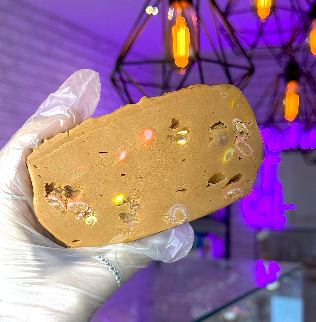 Vanilla Slice with Reeses Peanut Butter Pieces *Posted in 1-2 working days*