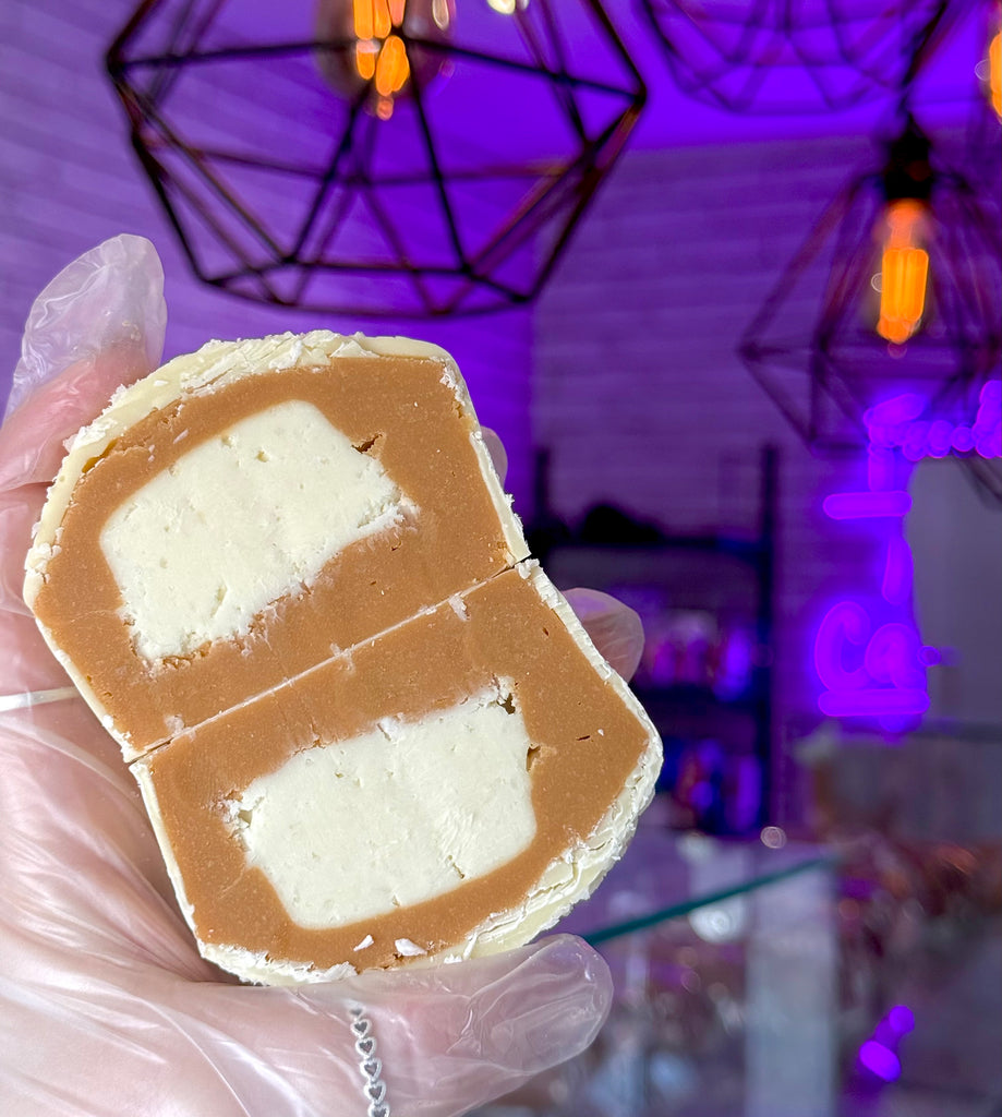 Stuffed Fudge Wheel - Coconut Cream *Posted in 1-2 working days*