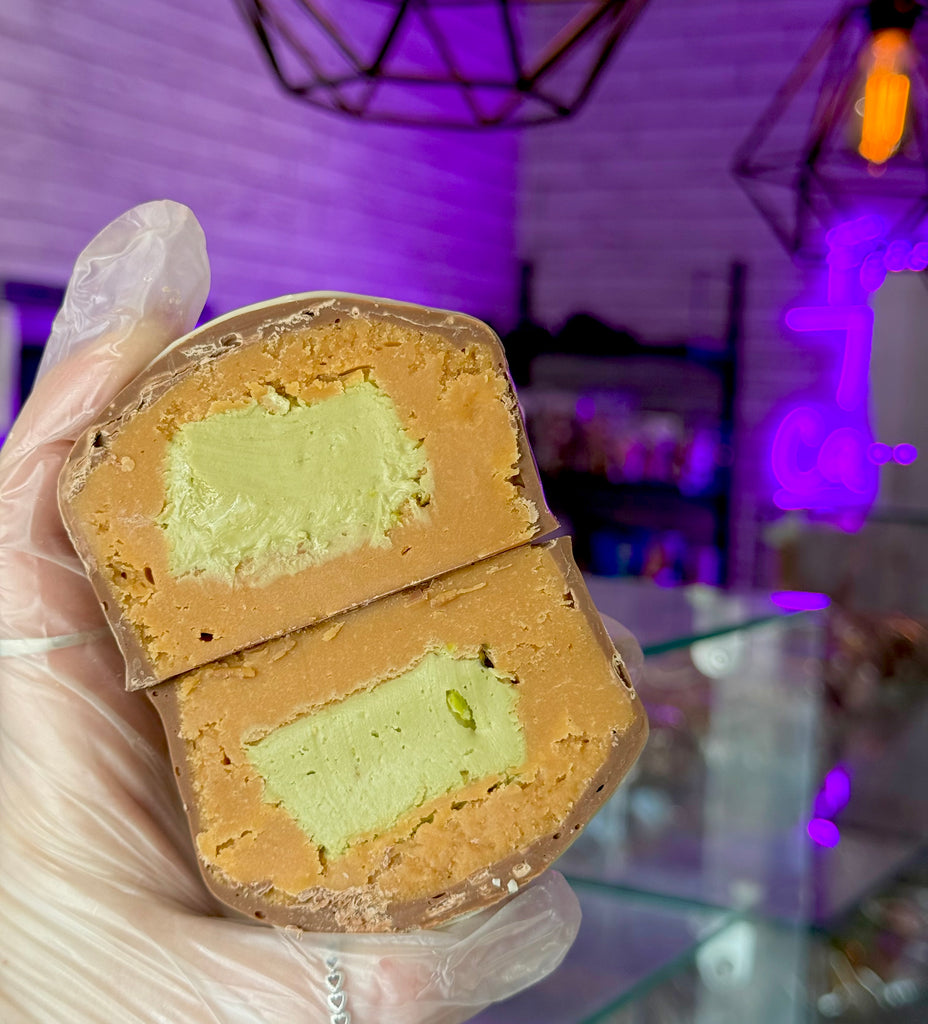 Pistachio Cream Fudge Wheel *Posted in 1-2 working days*