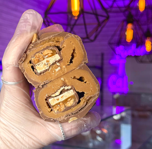 Rolled Fudge with Snickers *Posted in 1-3 working days*