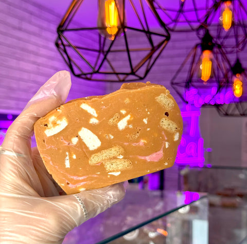 Eton Mess Fudge Slice *dispatch in 1-2 working days*
