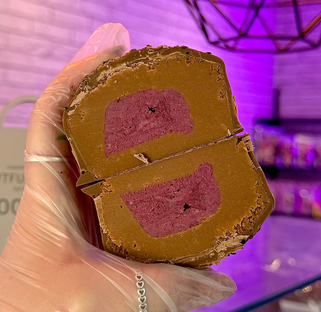 Black Forest Fudge Wheel *DO NOT ORDER FOR XMAS YET* *Posted in 1-3 working days*