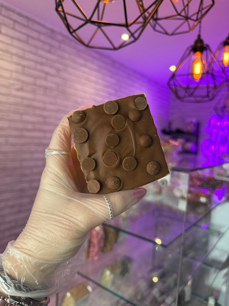 NEW Cookie Dough Millionaire’s Layered Fudge *Posted in 1-2 working days*